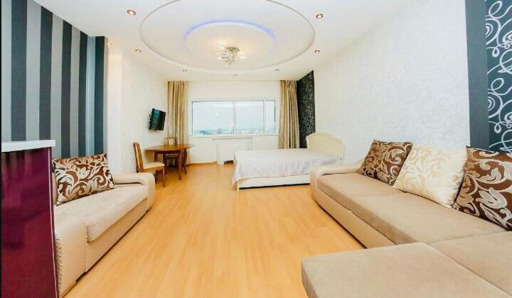 Северное Сияние 35 Этаж Astana Eksteriør billede