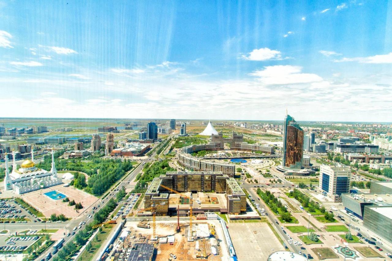 Северное Сияние 35 Этаж Astana Eksteriør billede