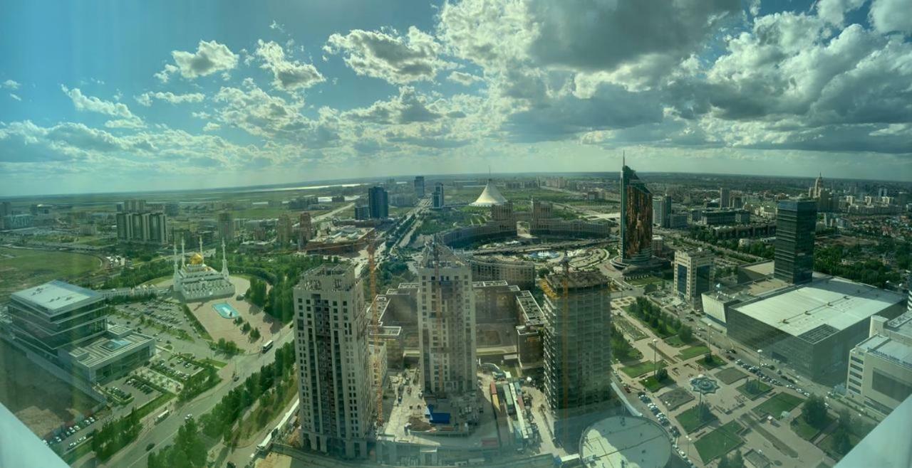 Северное Сияние 35 Этаж Astana Eksteriør billede